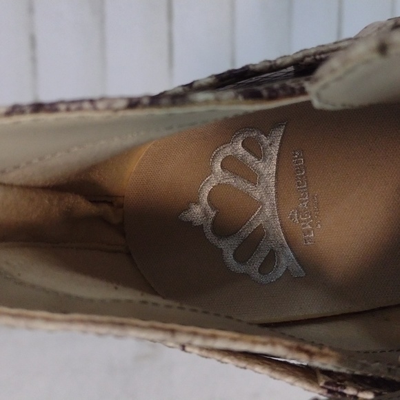 Fergalicious Snakeskin Booties Size 8.5 - Picture 5 of 6